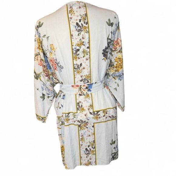Flora Nikrooz Size Small Floral Satin Robe NWT Light Periwinkle Kimono Style - Picture 2 of 7